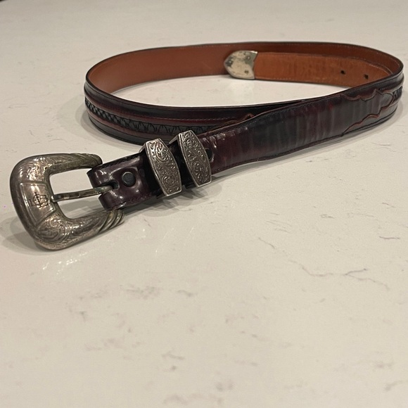 lucchese belts